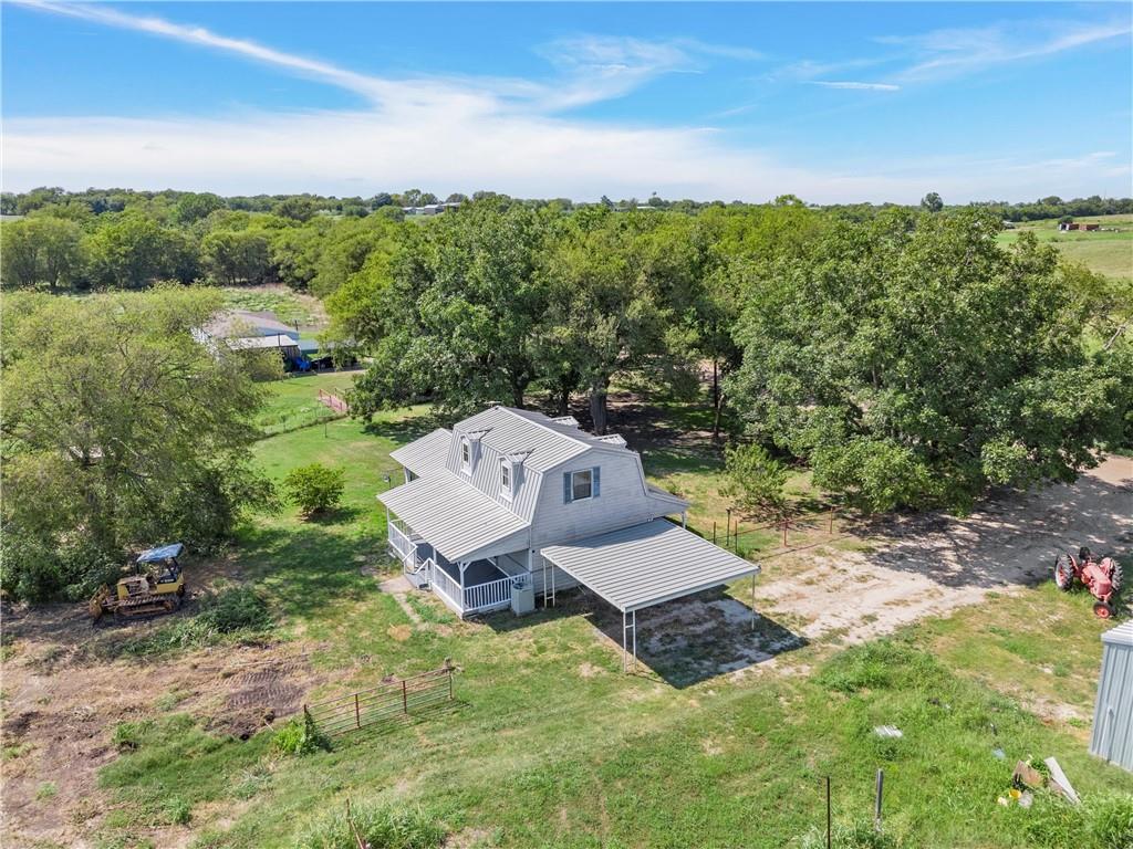 821 Old Country Road Property Photo