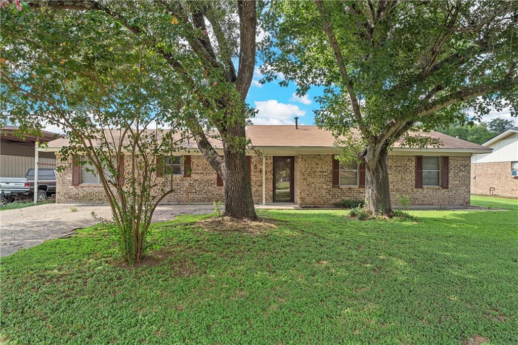 518 E Avenue G Property Photo