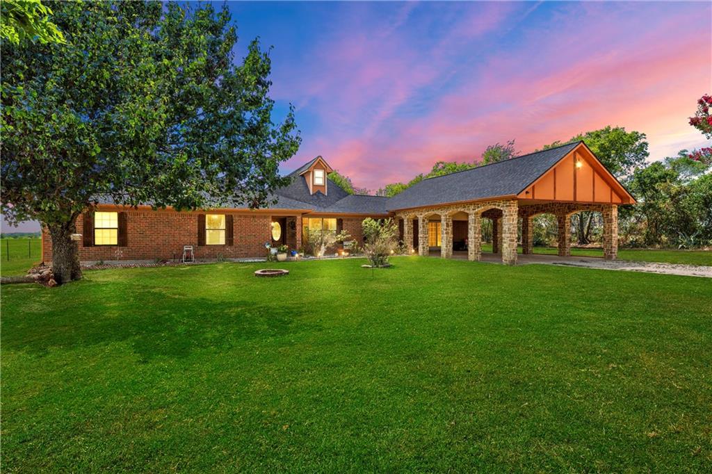 3433 W Tours Road Property Photo