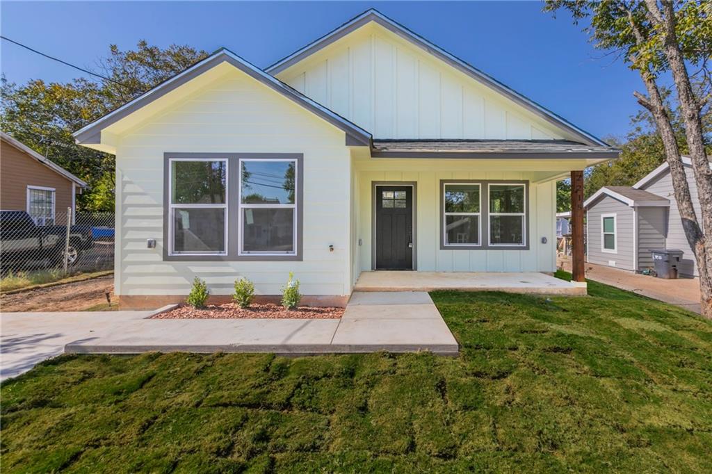 2215 Connor Avenue Property Photo 1