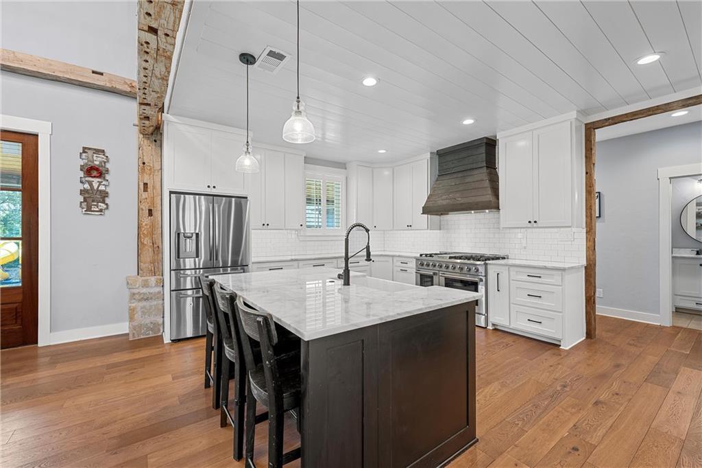 8300 Spicewood Springs Property Photo 14