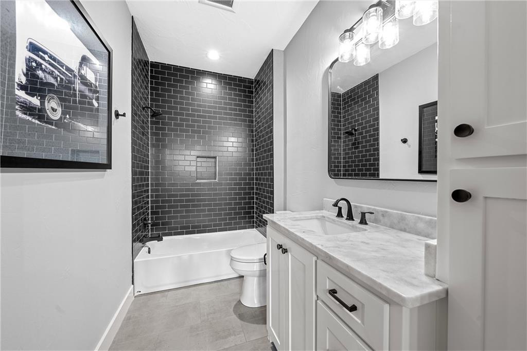 8300 Spicewood Springs Property Photo 42
