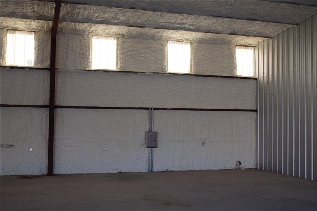 890 Victoria Street Property Photo 4