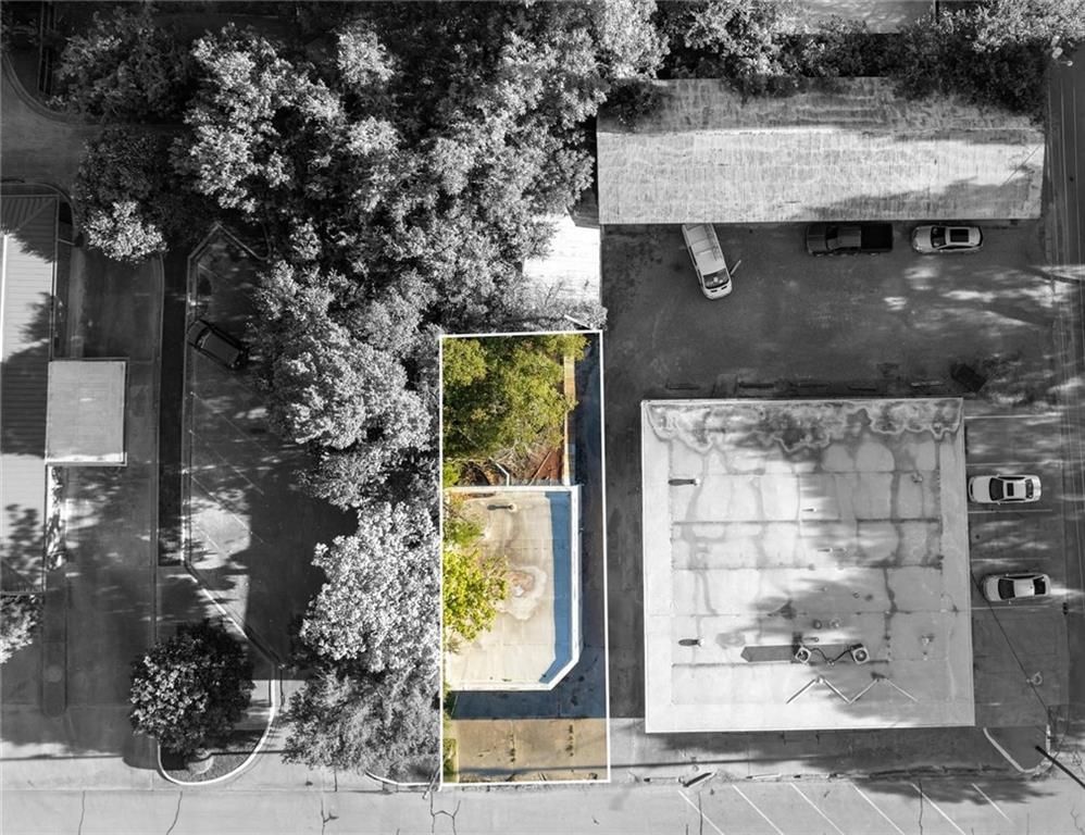 231 E Elm Street Property Photo 30