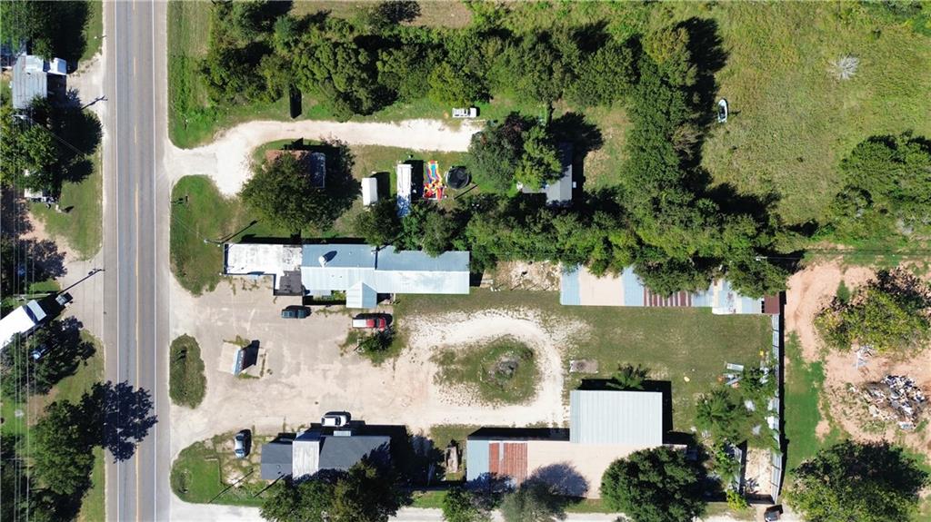 439 Fm 2604 Property Photo 3