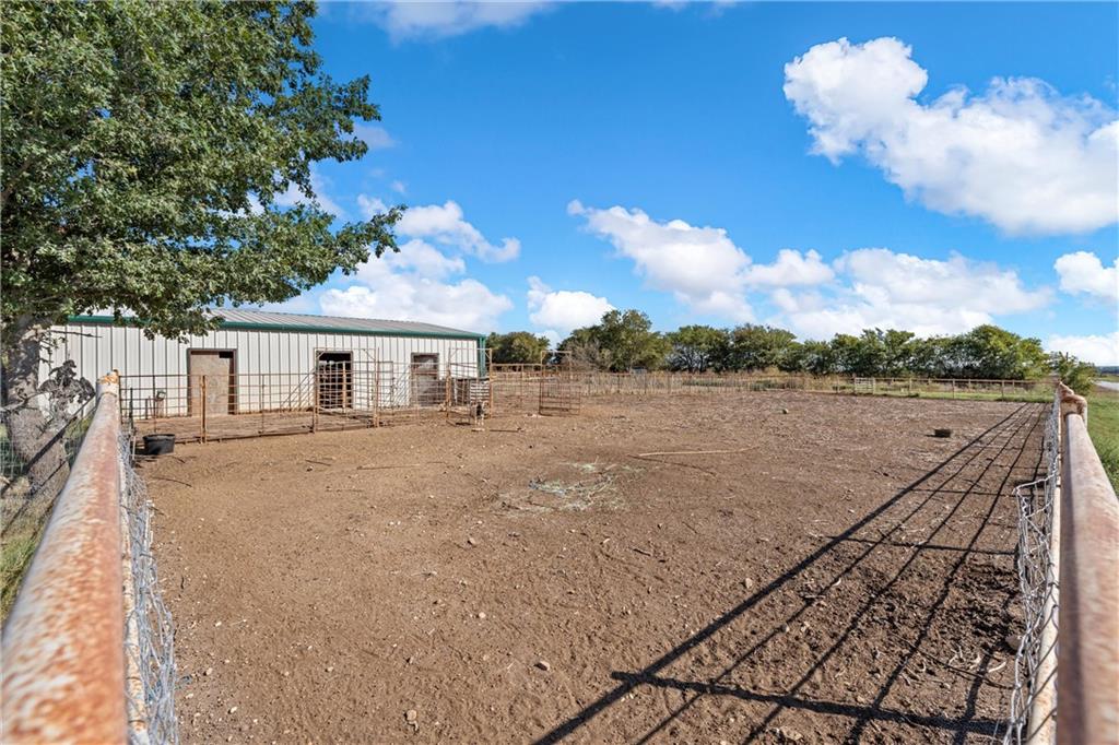 1025 Hcr 2421 Property Photo