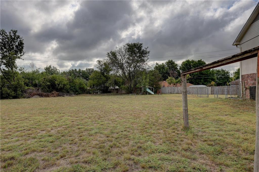 611 W Spring Valley Road Property Photo 10