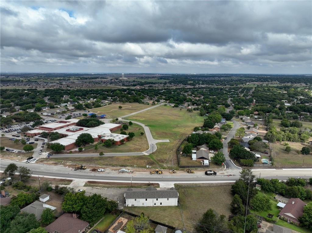 611 W Spring Valley Road Property Photo 25