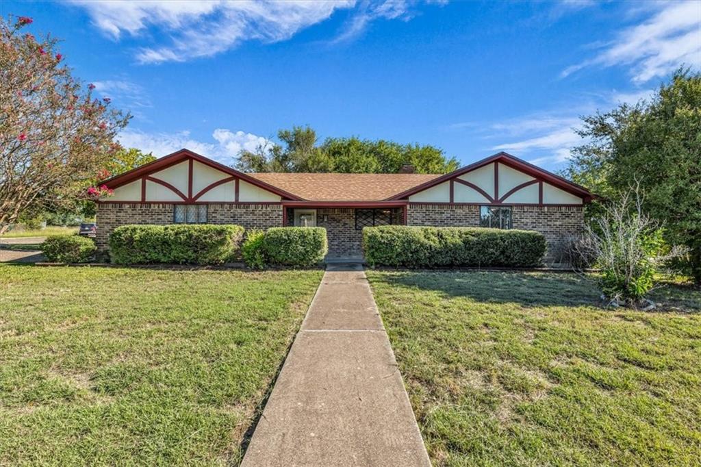 300 Hillside Drive Property Photo