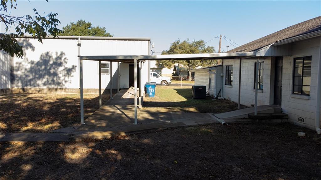 837 State Hwy 171 Property Photo 42