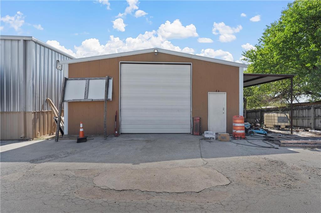 330 Elco Lane Property Photo 4