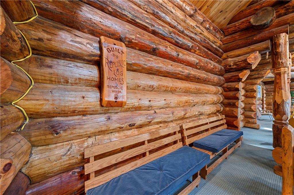 111 Cowboy Court Property Photo 5