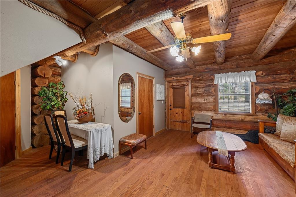 111 Cowboy Court Property Photo 18