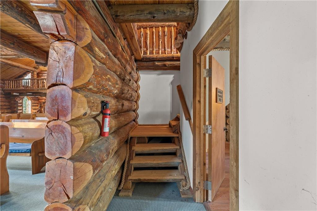 111 Cowboy Court Property Photo 19