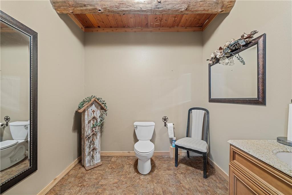 111 Cowboy Court Property Photo 31