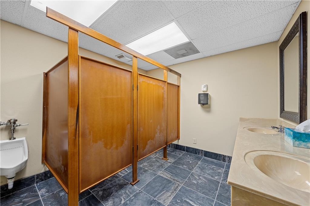 111 Cowboy Court Property Photo 32
