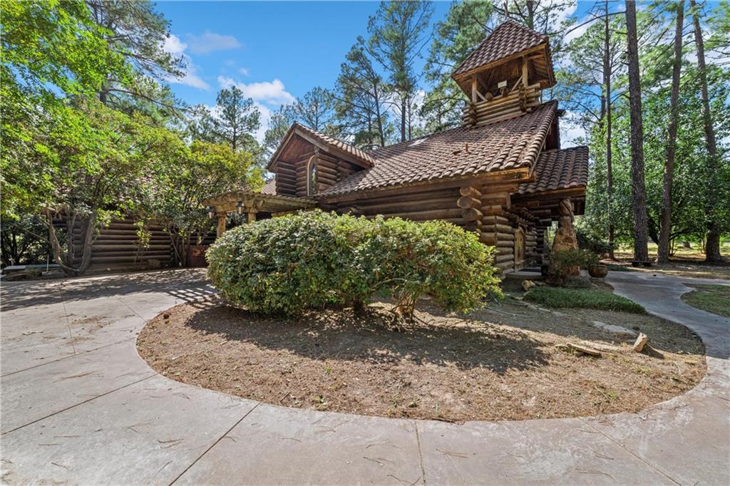 111 Cowboy Court Property Photo 33