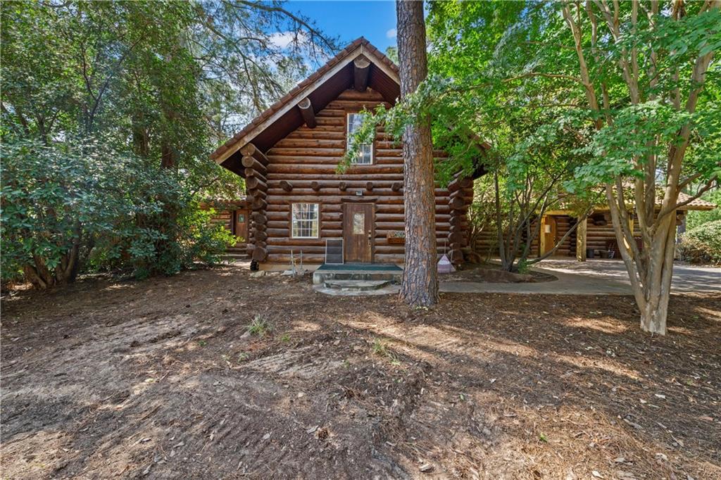 111 Cowboy Court Property Photo 34