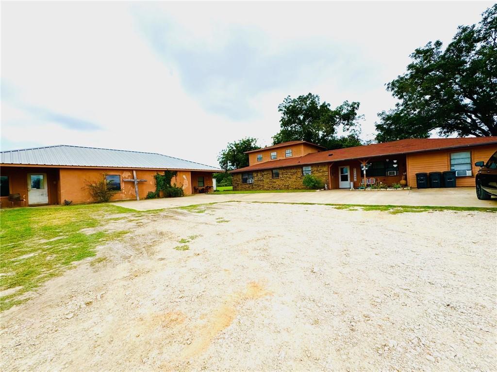 510 Cr 317 Road Property Photo 2
