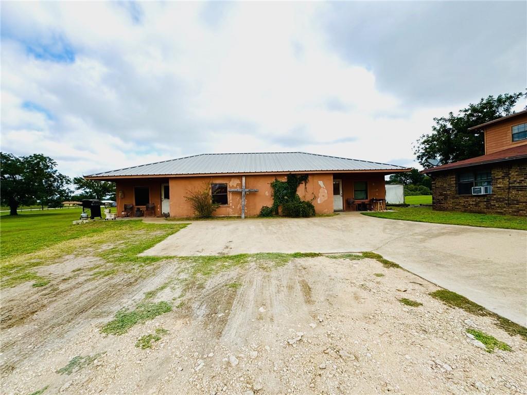 510 Cr 317 Road Property Photo 21