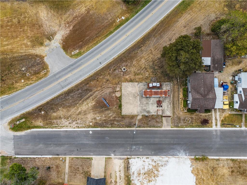 312 E Columbus Street Property Photo 6
