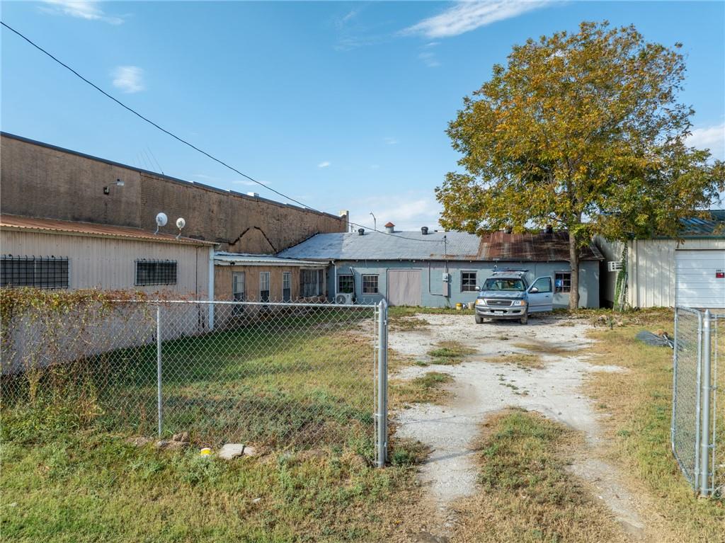 206 N Brazos Ave Property Photo 29