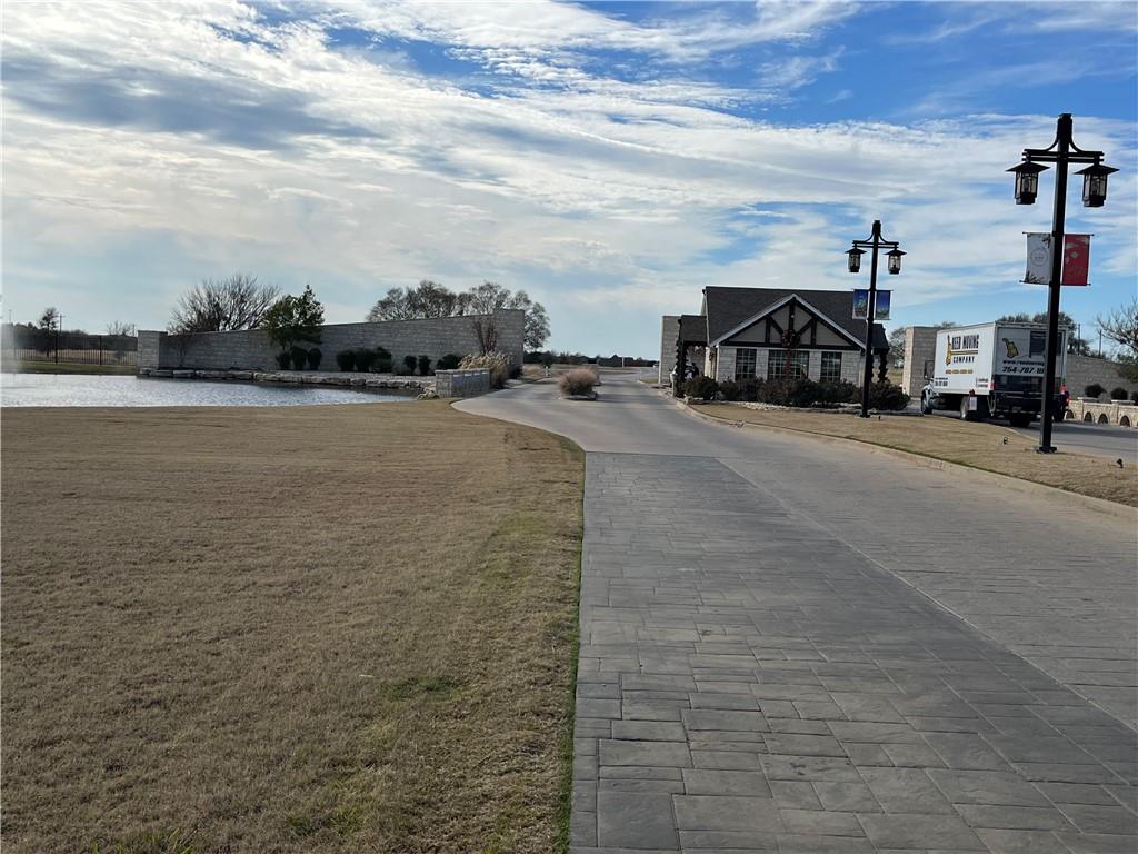 23030 Westmeadow Drive Property Photo 8