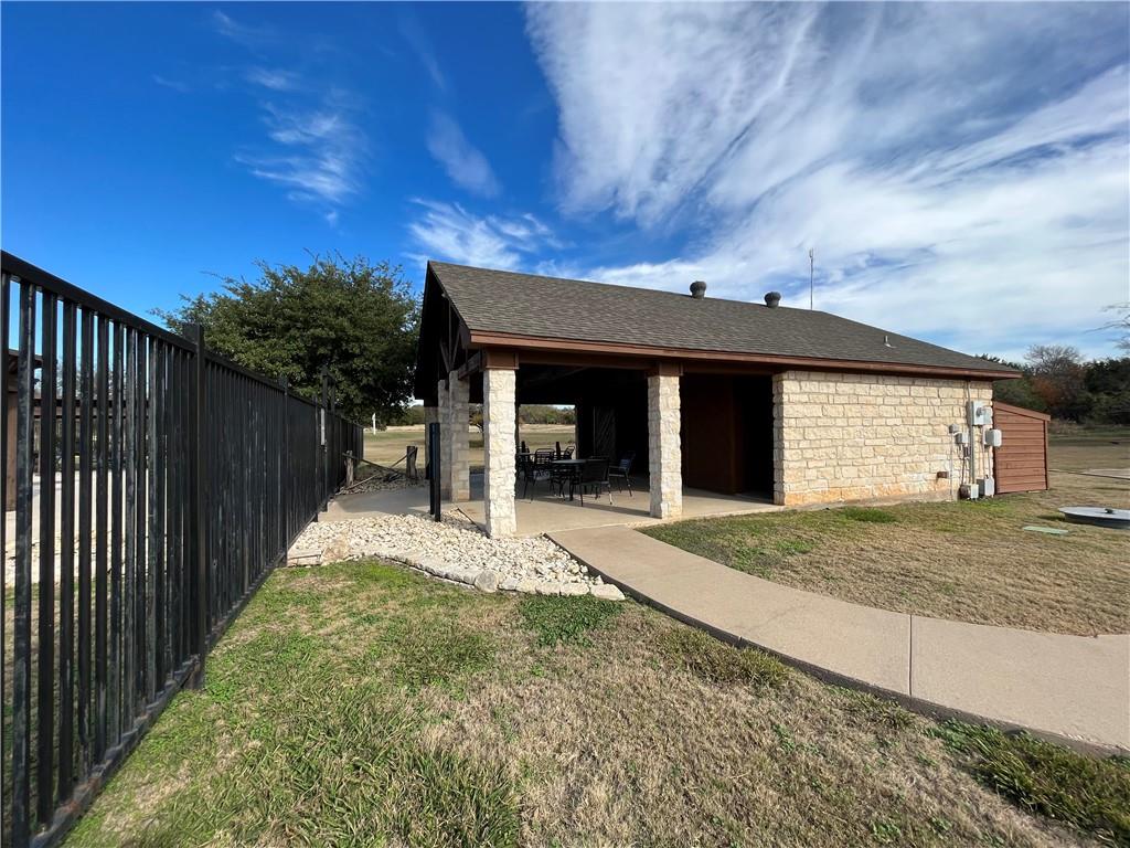 23030 Westmeadow Drive Property Photo 9