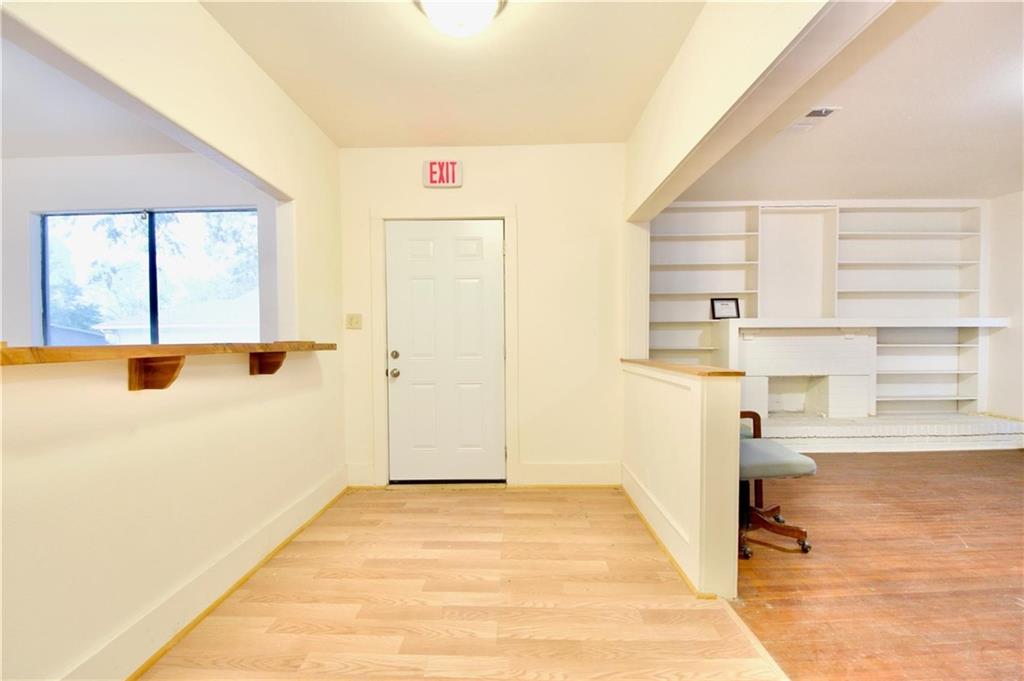 816 E Milam Street Property Photo 7