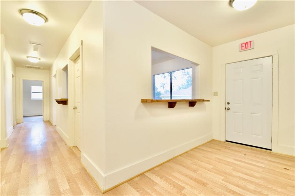 816 E Milam Street Property Photo 8