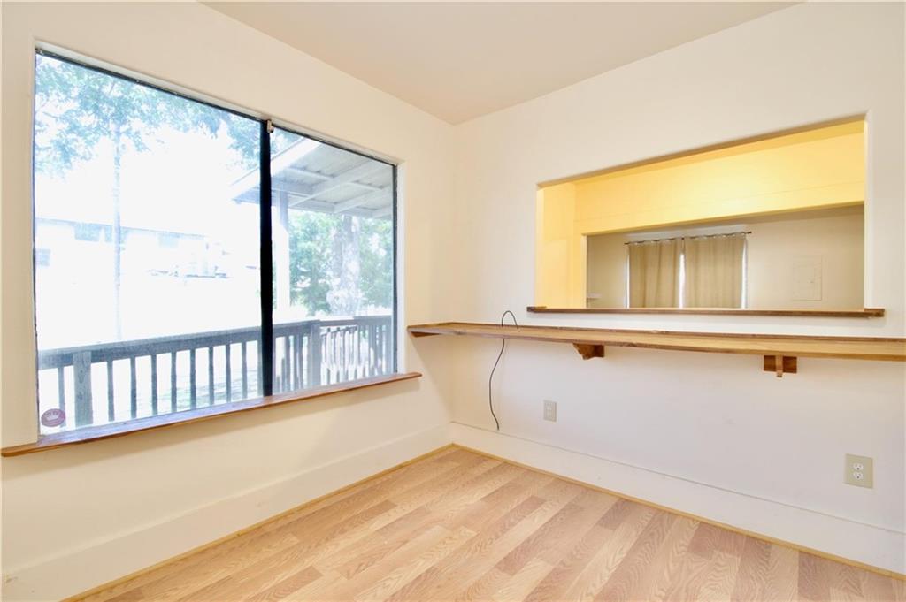 816 E Milam Street Property Photo 9