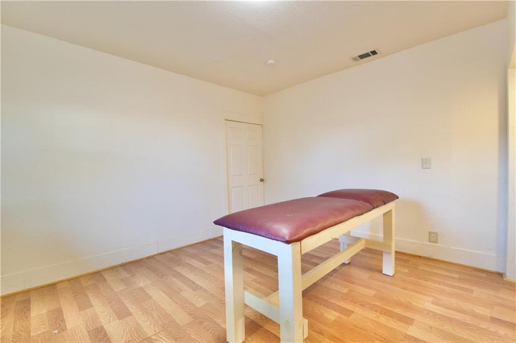 816 E Milam Street Property Photo 10