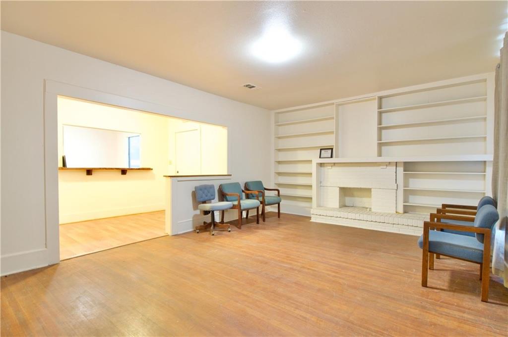 816 E Milam Street Property Photo 11