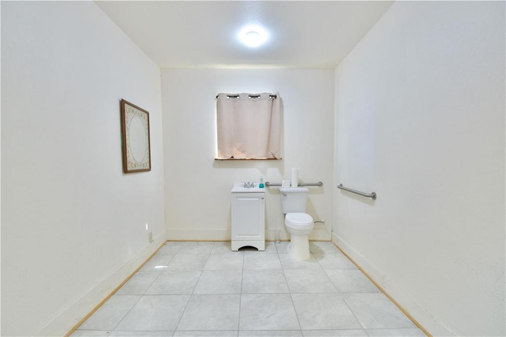 816 E Milam Street Property Photo 12