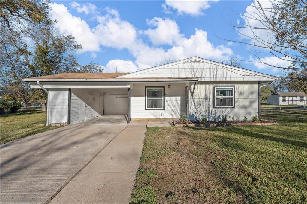 706 S Ave L Property Photo
