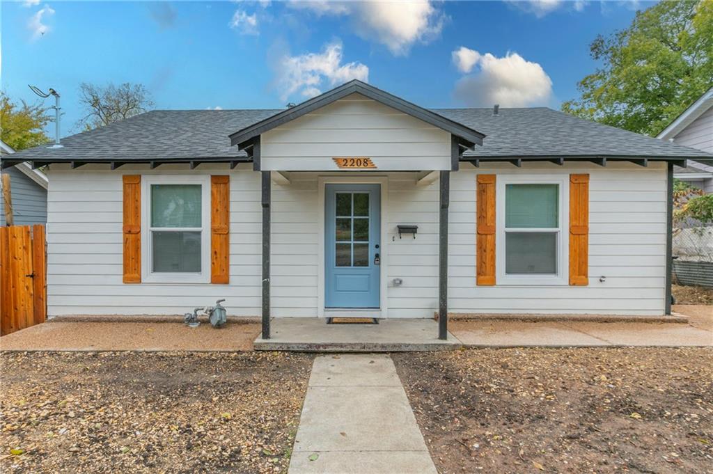 2208 Gurley Avenue Property Photo 1