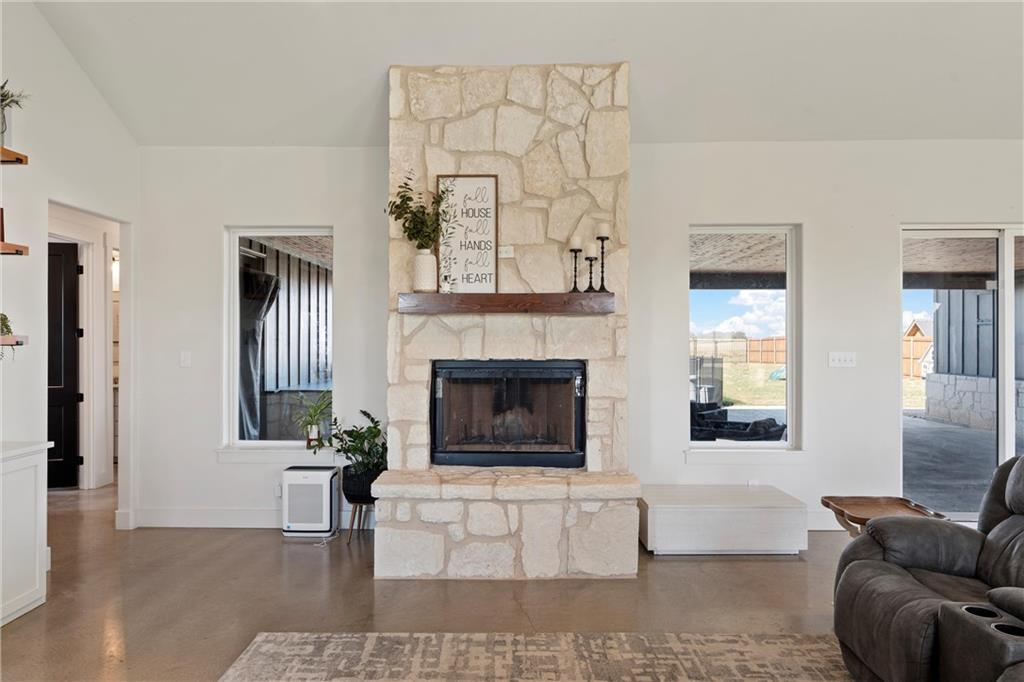 353 Willow Moon Ranch Road Property Photo 5