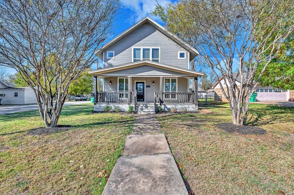 1001 E Texas Avenue Property Photo