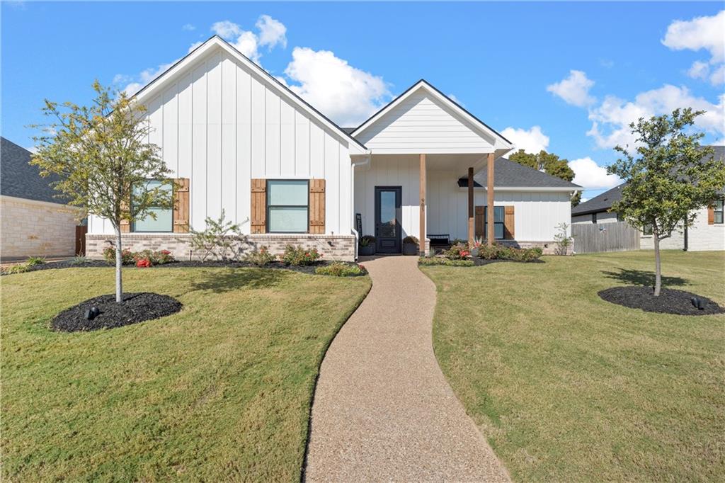905 Day Star Drive Property Photo