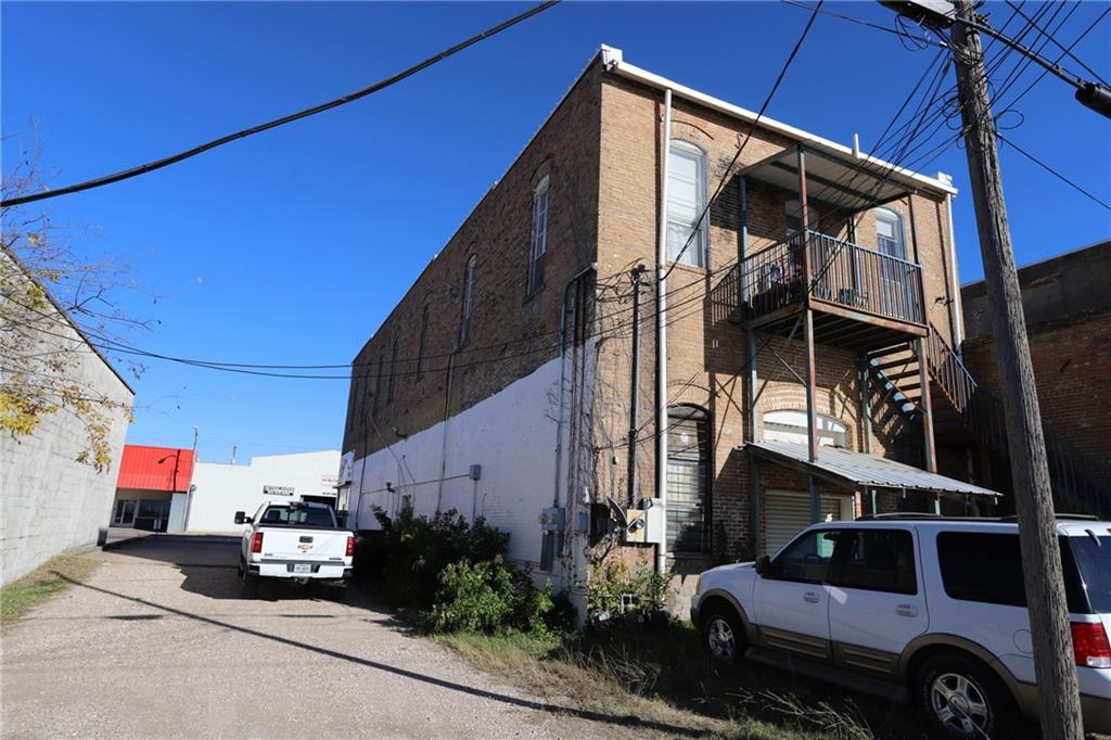 117 S Main St Property Photo 19