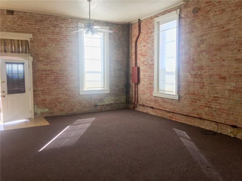 117 S Main St Property Photo 22