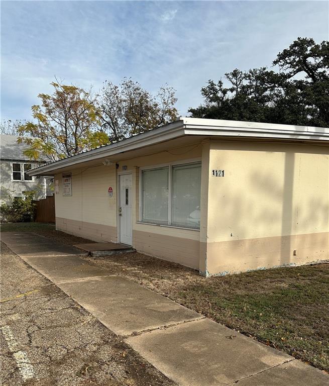 1121 N 18th Street Property Photo