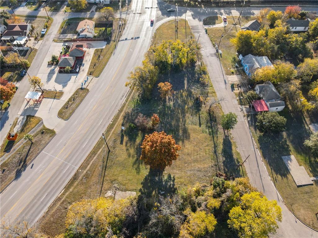 105,107,109,111 Victory Drive Property Photo 14