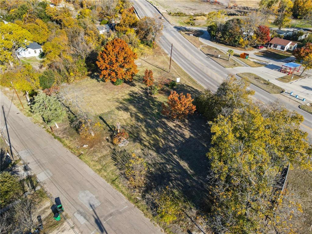 105,107,109,111 Victory Drive Property Photo 21
