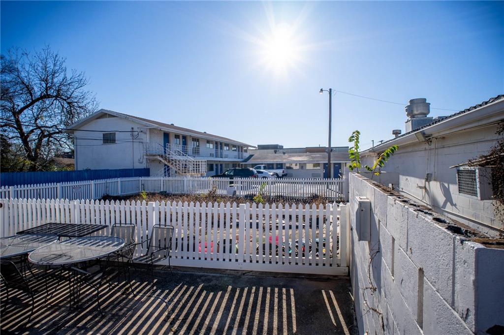 520 Jackson Street Property Photo 11
