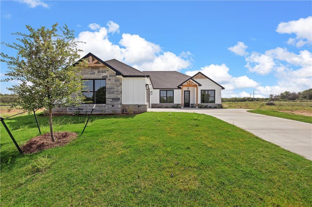 8004 Townsend Drive Property Photo