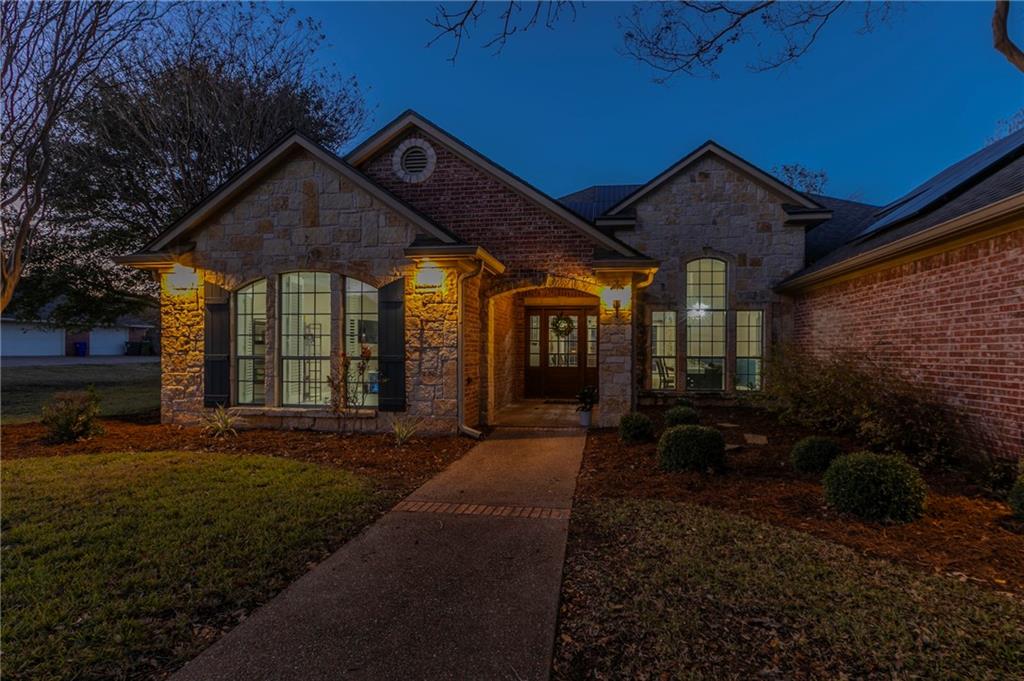 1031 Briar Glen Circle Property Photo 2