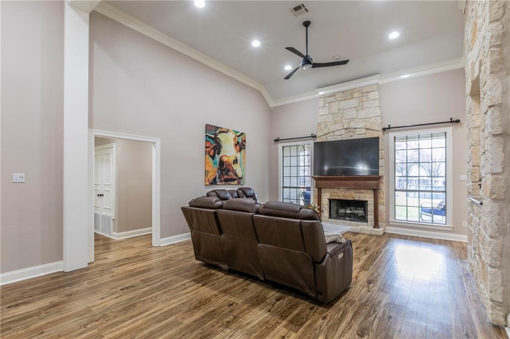 1031 Briar Glen Circle Property Photo 8