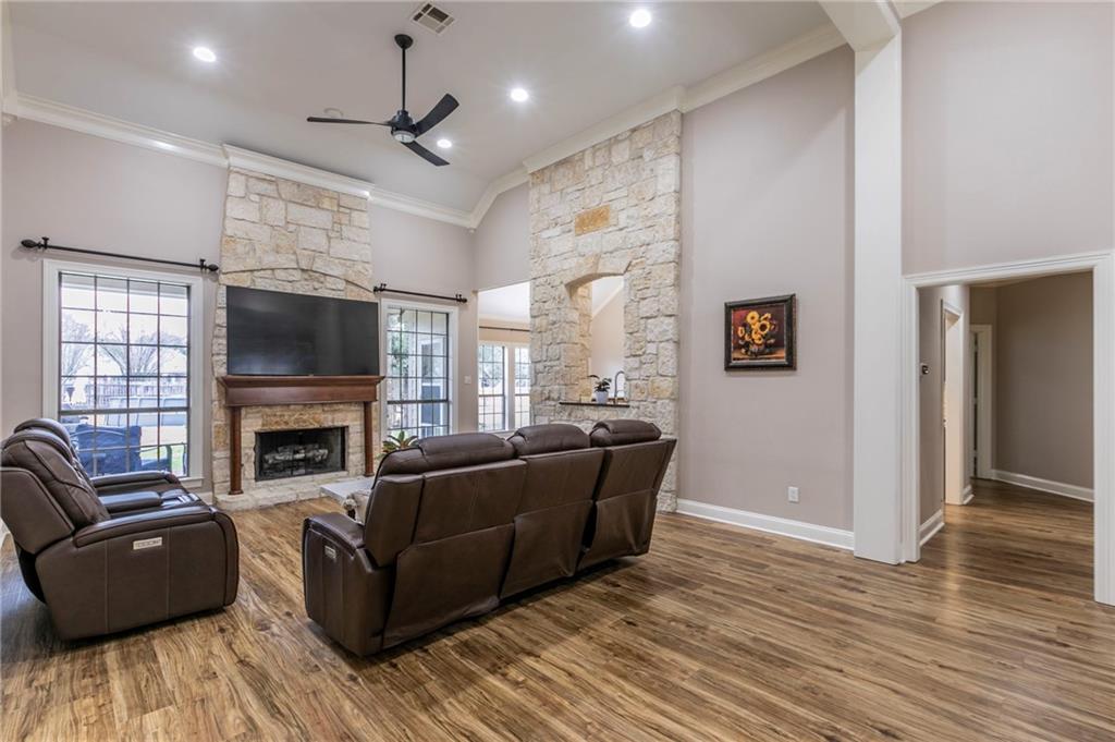 1031 Briar Glen Circle Property Photo 9