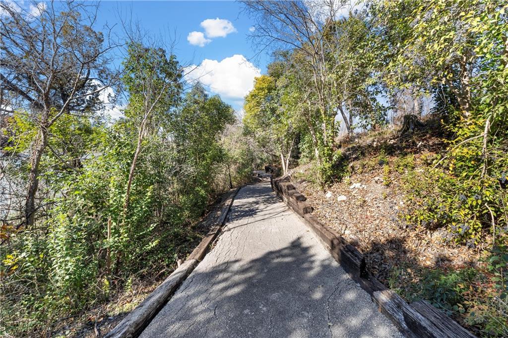 7 Enclave Court Property Photo 15